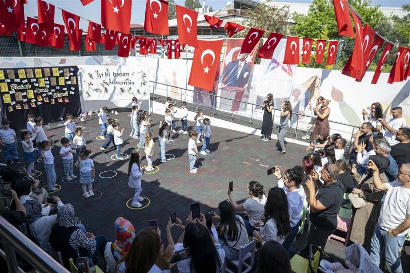 Mersi̇n’de ‘Anneler Günü’ne Mersi̇n Büyükşehi̇r İle Sevgi̇ Dolu Dokunuş (7)