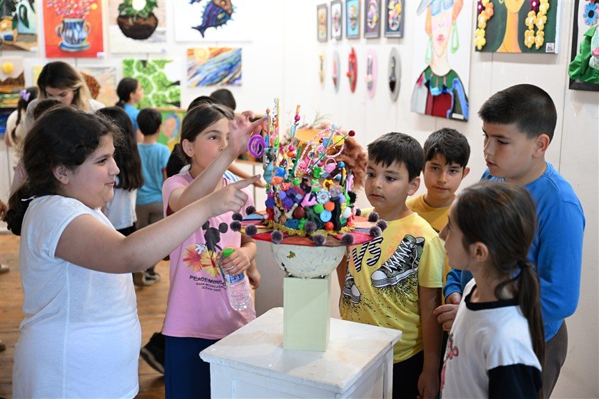 Mi̇ni̇k Sanatçilar İlk Sergi̇leri̇ni̇ Mersi̇n Büyükşehi̇r İle Açti (3)