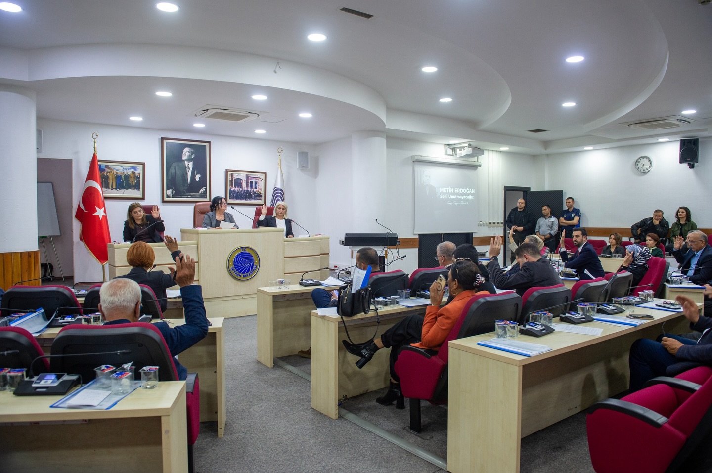 Seyhan Mecli̇si̇'nde Merhum Meti̇n Erdoğan'a Vefa 5