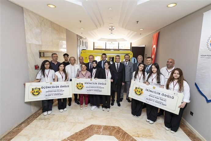 Başkan Seçer, ‘Sanayi̇ Kori̇dorunda Mersi̇n Zi̇rvesi̇’nde İş Dünyasiyla Bi̇r Araya Geldi̇ (3)