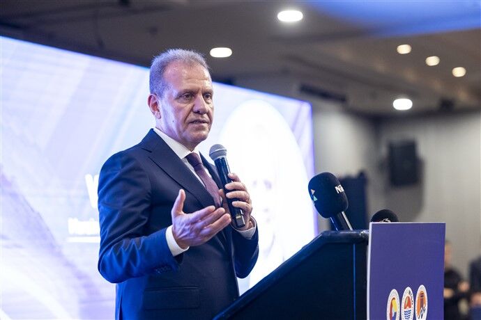 Başkan Seçer, ‘Sanayi̇ Kori̇dorunda Mersi̇n Zi̇rvesi̇’nde İş Dünyasiyla Bi̇r Araya Geldi̇ (9)