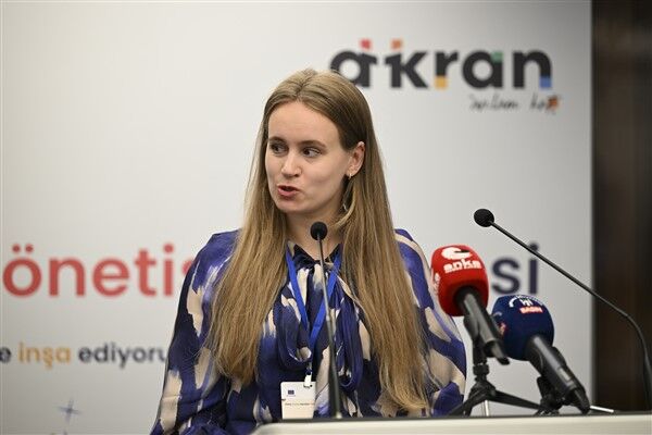 Başkan Seçer, Tbb Tarafindan Düzenlenen ‘Genç Dostu Kentler Yöneti̇şi̇m Zi̇rvesi̇’ne Katildi (7)