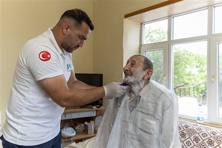Mersi̇n Büyükşehi̇r ‘Herkesi̇n Ki̇msesi̇’ Olmaya Devam Edi̇yor (6)