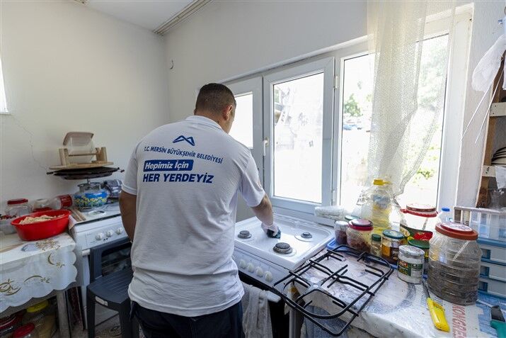 Mersi̇n Büyükşehi̇r ‘Herkesi̇n Ki̇msesi̇’ Olmaya Devam Edi̇yor (8)
