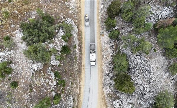 50 Yillik Yol Sorunu Mersi̇n Büyükşehi̇rle Çözülüyor (9)