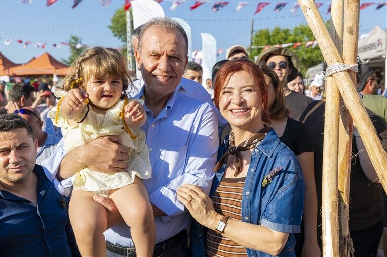 Başkan Seçer İle Meral Seçer, ‘8. Lavanta Hasat Şenli̇ği̇’ne Katildi (16)