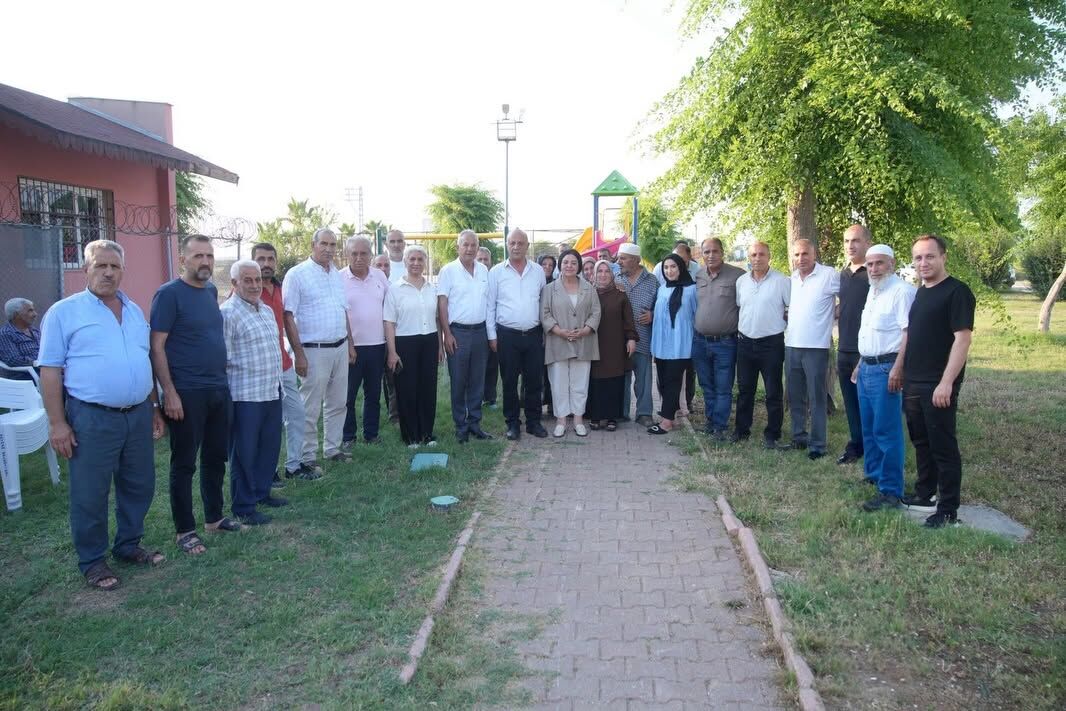 Başkan Veki̇li̇ Hasi̇be Akkan'dan Mahalle Gezi̇leri̇ 8