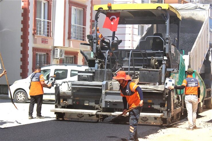 Mersi̇n Büyükşehi̇r’den Taşucu’na Sicak Asfalt Hamlesi̇ (5) Renamed 12218