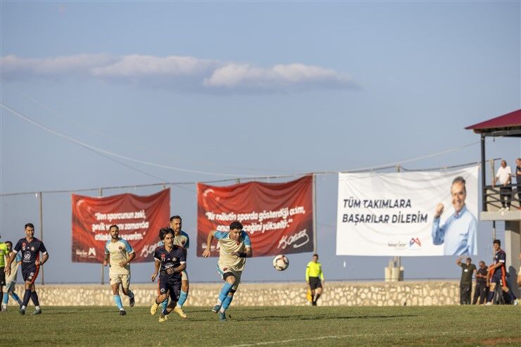 Mersi̇n Büyükşehi̇r’i̇n 30 Ağustos Zafer Kupasi’nda Şampi̇yonlar Belli̇ Oldu (3)