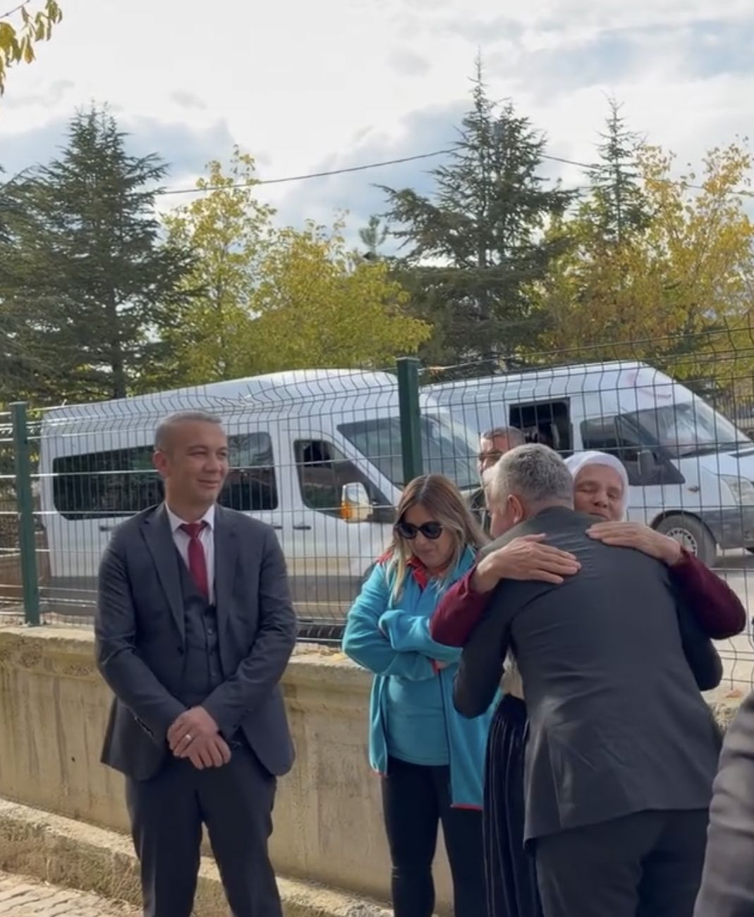 Başlıggksız