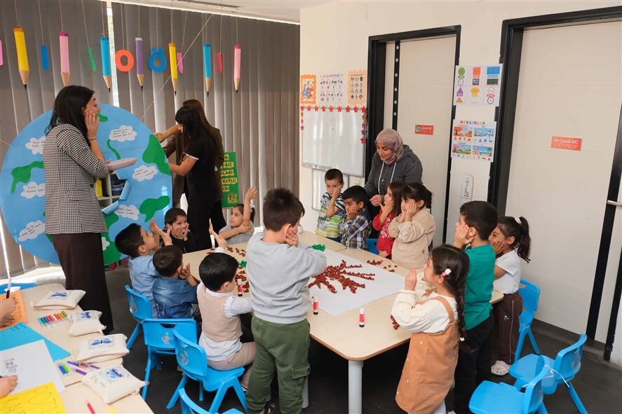 Kız Çocukları Özgürce Ve Güvenle Büyüsün (13)
